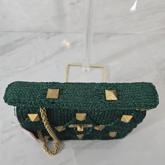 Valentino Garavani Green Handbag with Gold Accents - Picture 5 of 12
